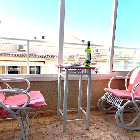 Con Piscina Cerca De La Estacion De Autobuses