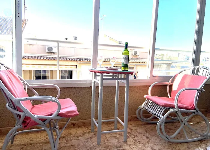 Con Piscina Cerca De La Estacion De Autobuses